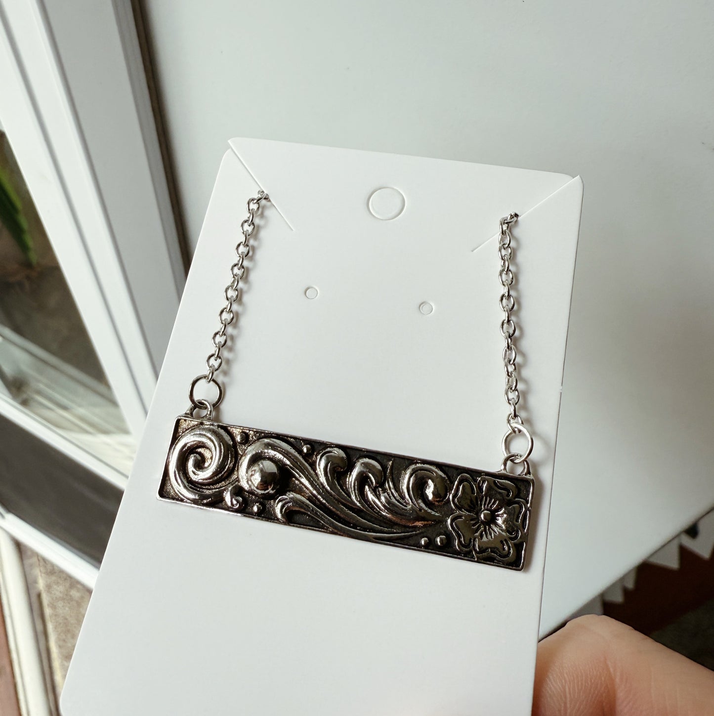 VINTAGE BAR NECKLACE