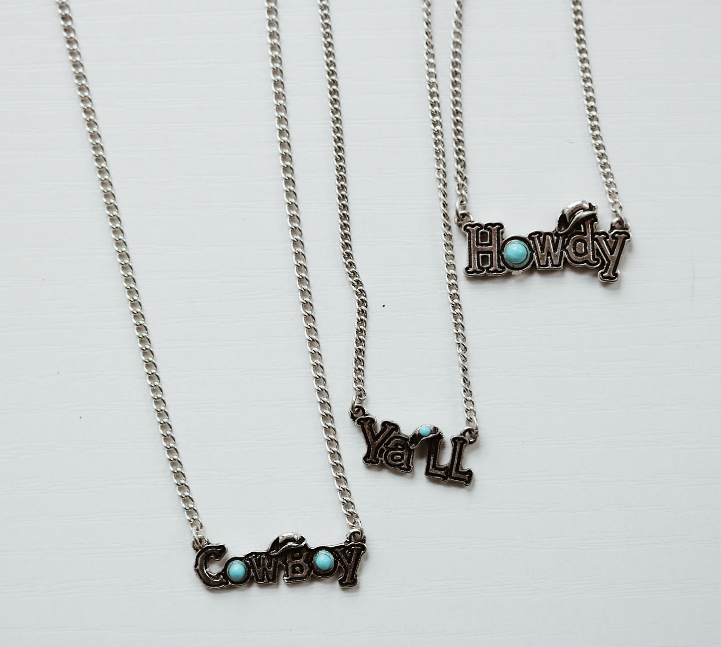 COWBOY VINTAGE NECKLACE