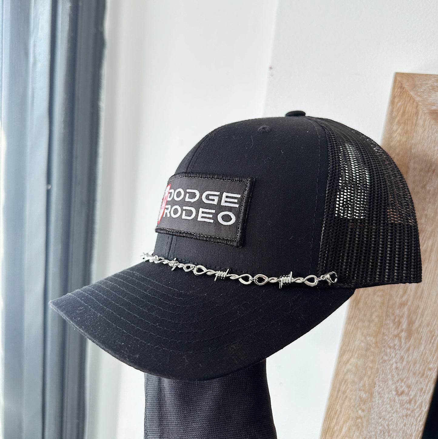 BARBED WIRE HAT CHAIN