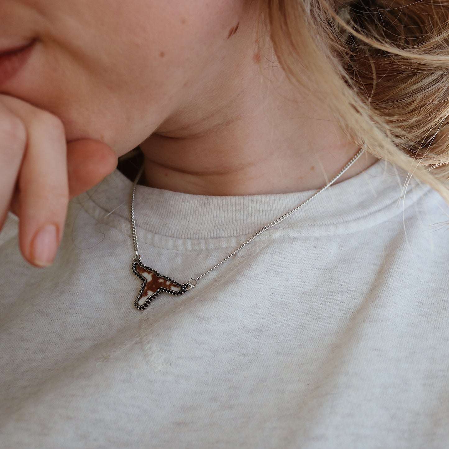 LONGHORN NECKLACE