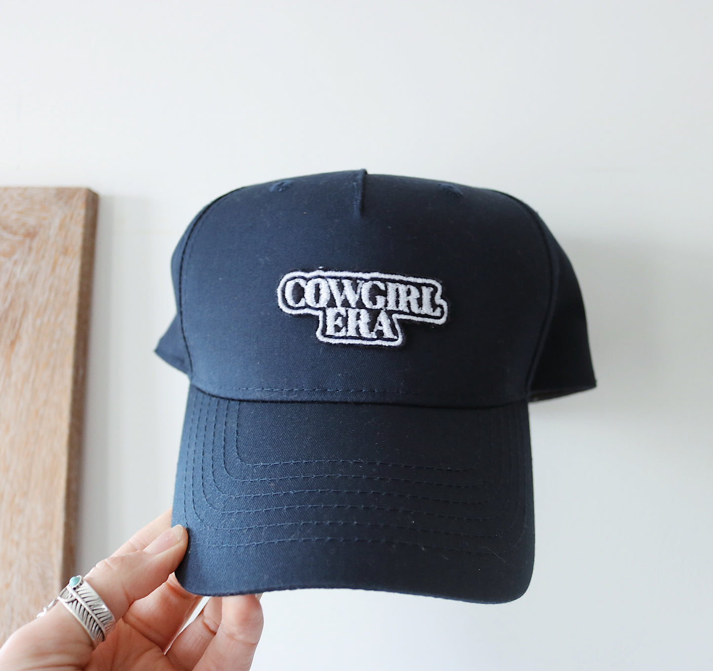 COWGIRL ERA HAT (NAVY)